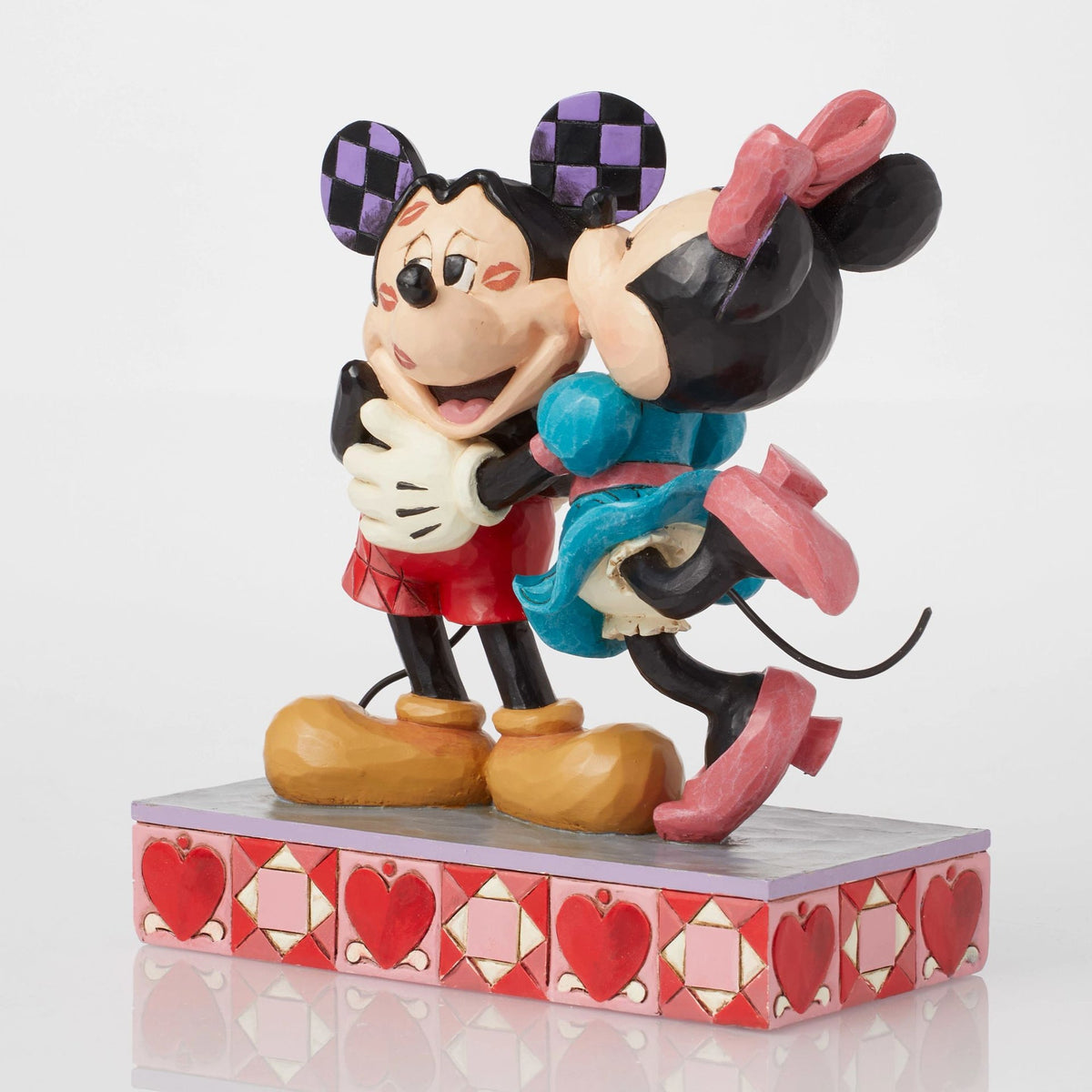 Figura Disney Traditions: Mickey y Minnie con besos