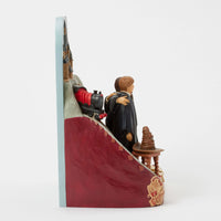 Figura Harry Potter: Trío frente al castillo de Hogwarts