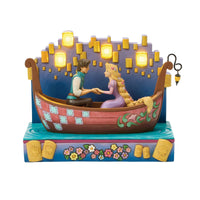 Disney Traditions: Rapunzel y Flynn Rider en bote con faroles LED