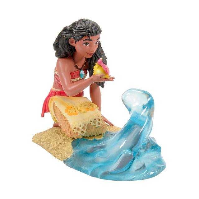Figura de Moana con ola | Disney Showcase