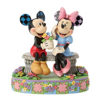 Figura Disney Traditions: Mickey y Minnie en primavera