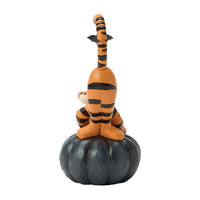 Tigger sobre calabaza negra de Halloween | Figura