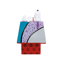 Figura Snoopy y su casita estilo Romero Britto