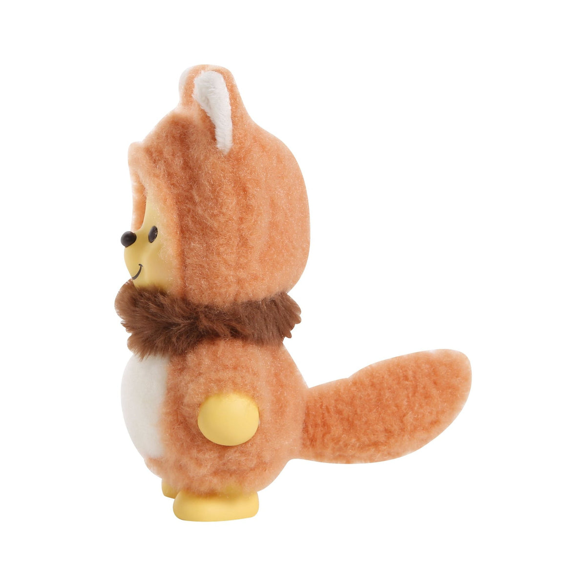 Figura de Winnie the Pooh con disfraz de zorro