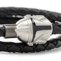 Pulsera doble vuelta con casco de The Mandalorian