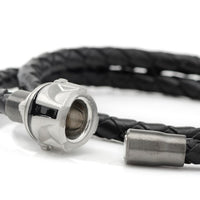 Pulsera doble vuelta con casco de The Mandalorian