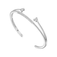 Pulsera cuff cruzada de Mickey Mouse, por Rebecca Hook