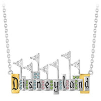 Collar con dije de marquesina de Disneyland