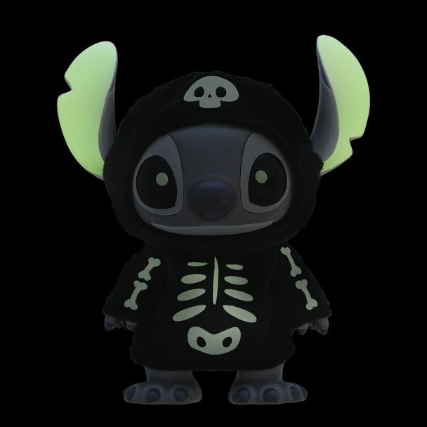Figura de Stitch esqueleto de Halloween que brilla en la oscuridad