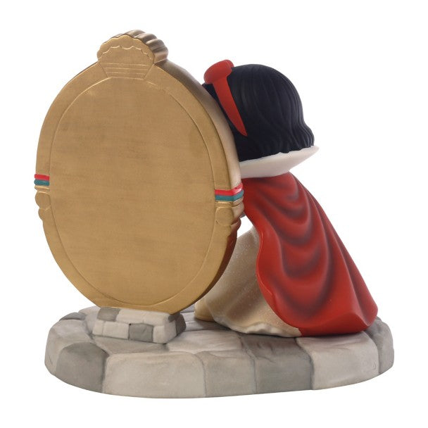 Figura de Snow White y el Espejo Mágico