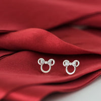 Aros con ícono de Minnie Mouse de Rebecca Hook