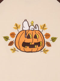 Polera de mujer Peanuts Snoopy con calabaza de Halloween