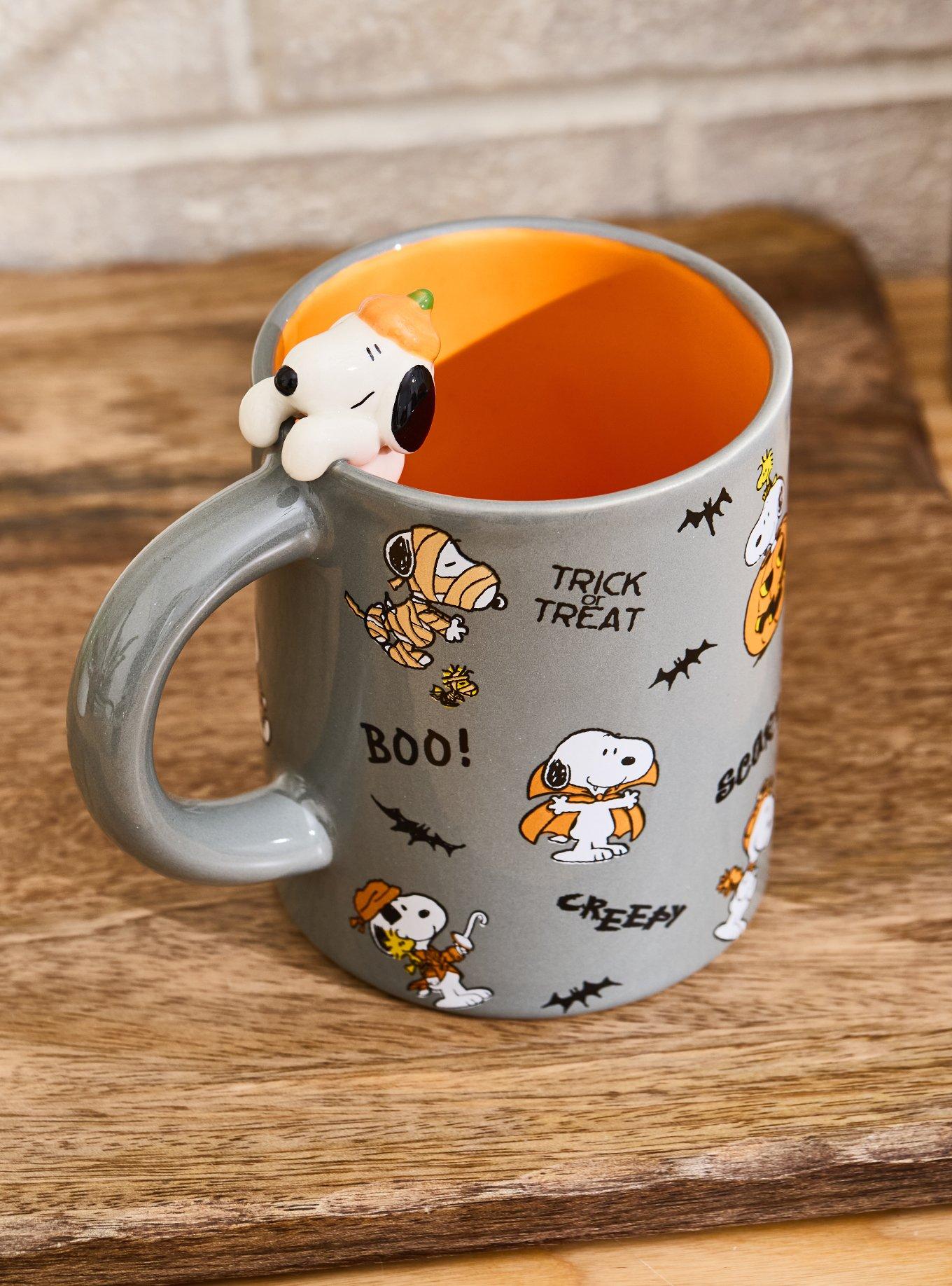 Taza de Halloween de Snoopy con dije