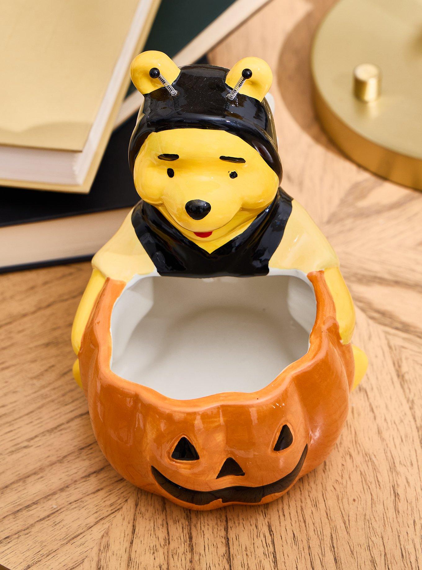 Fuente para dulces de Winnie the Pooh con disfraz de abeja