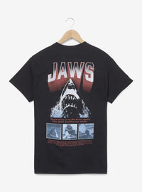 Polera Jaws con dientes de tiburón