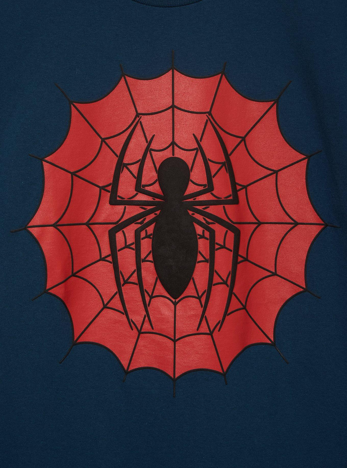 Polera Marvel Spider-Man con logo en relieve
