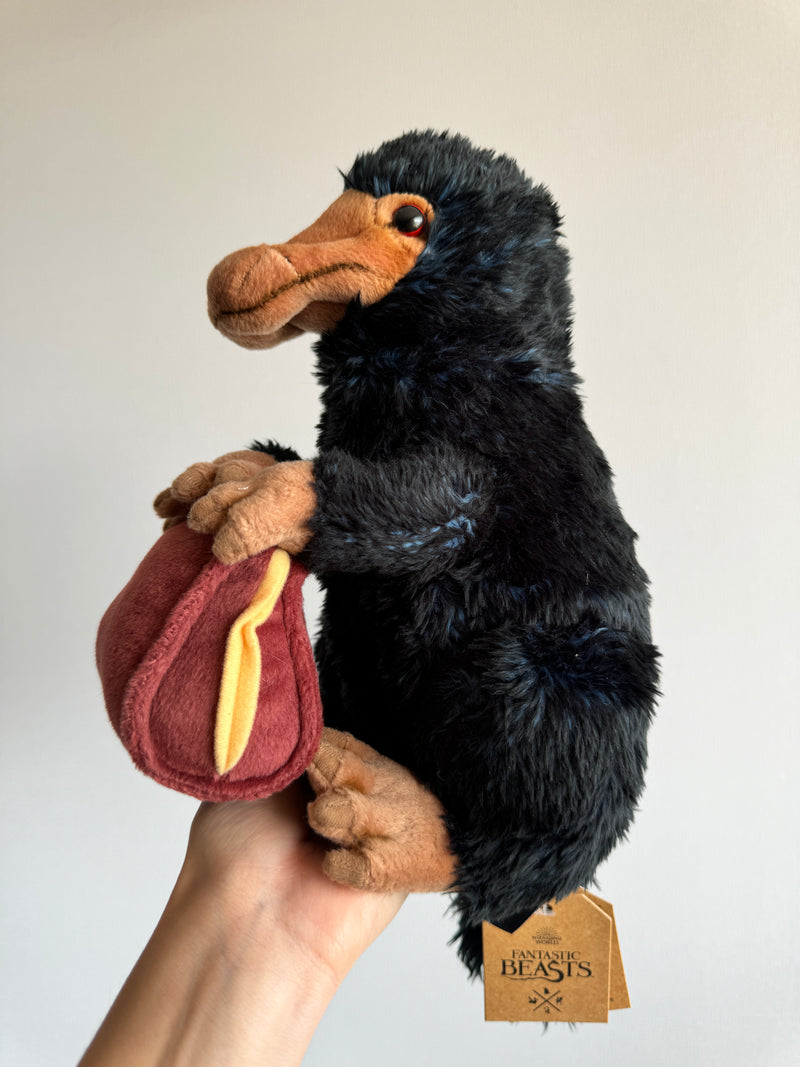 Peluche Escarbato Fantastic Beasts Harry Potter Tokyo