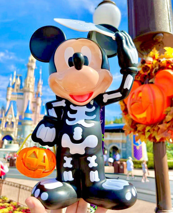 Bucket Disney Parks Mickey Skelleton (Brilla en la Oscuridad)