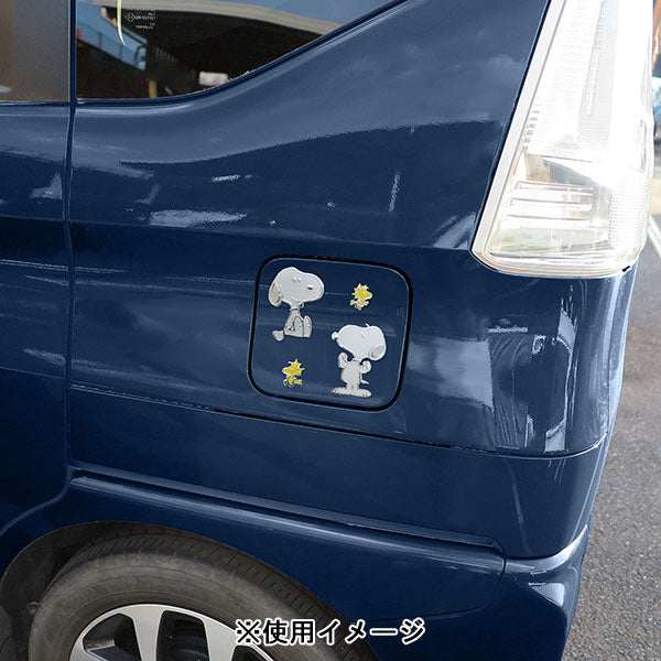 Sticker con emblema colorido de Snoopy