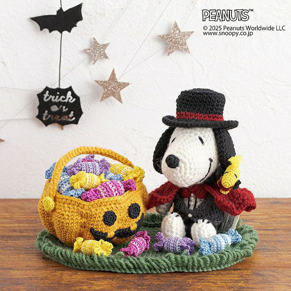 Kit de tejido: Snoopy vampiro y canasto de dulces