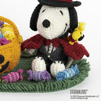 Kit de tejido: Snoopy vampiro y canasto de dulces