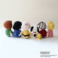 Kit de tejido: Amigurumis de Snoopy y sus amigos