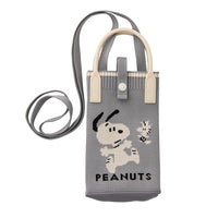 Cartera bandolera tejida de Snoopy