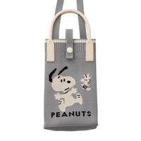 Cartera bandolera tejida de Snoopy