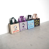 Cartera cúbica jacquard de Snoopy