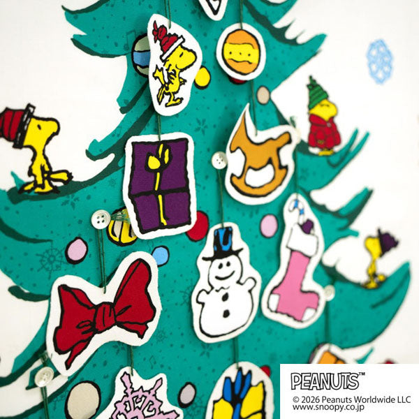Kit de costura: tapiz de árbol navideño de Snoopy