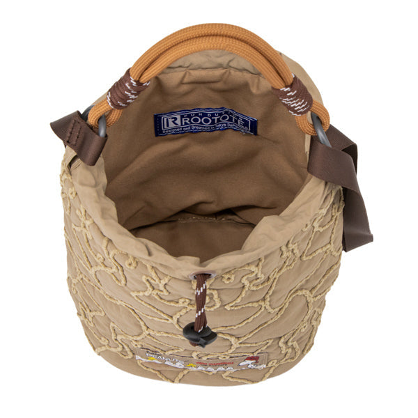 Bolso compacto acolchado de Snoopy