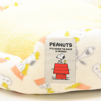 Cama redonda de Snoopy con diseño de techo rojo