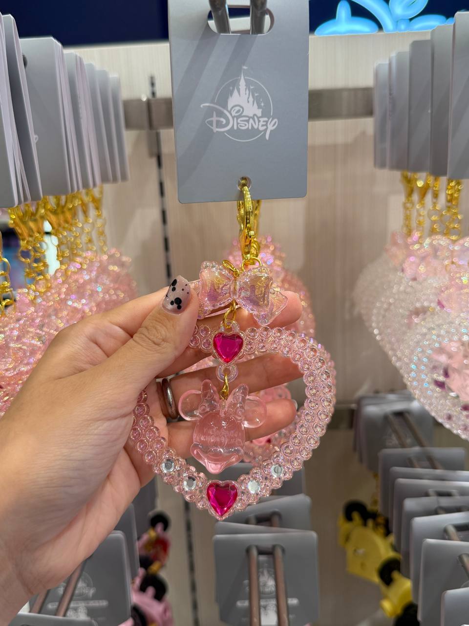 Llavero Minnie con Dijes Rosados