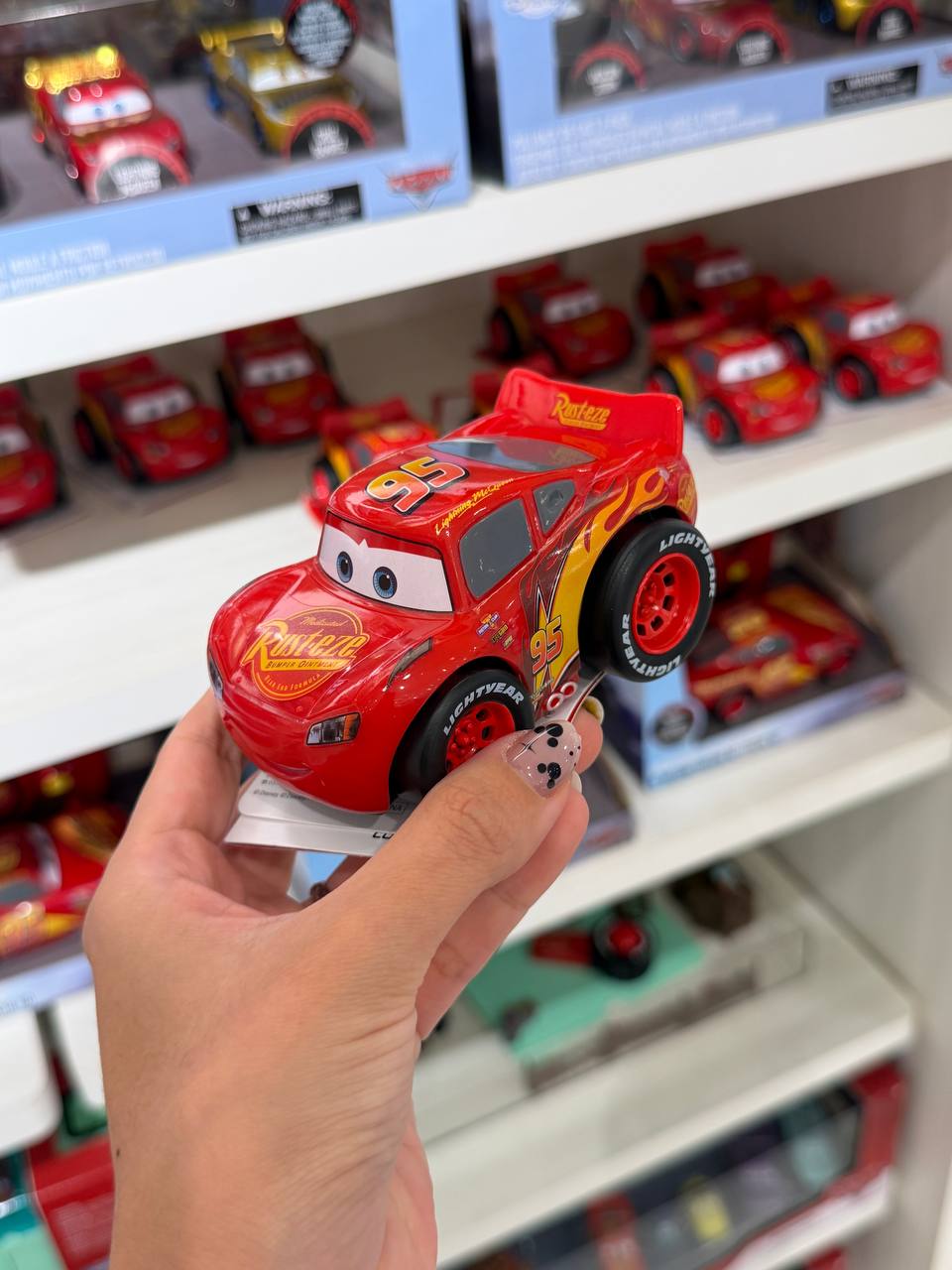 Figura Rayo McQueen Número 95