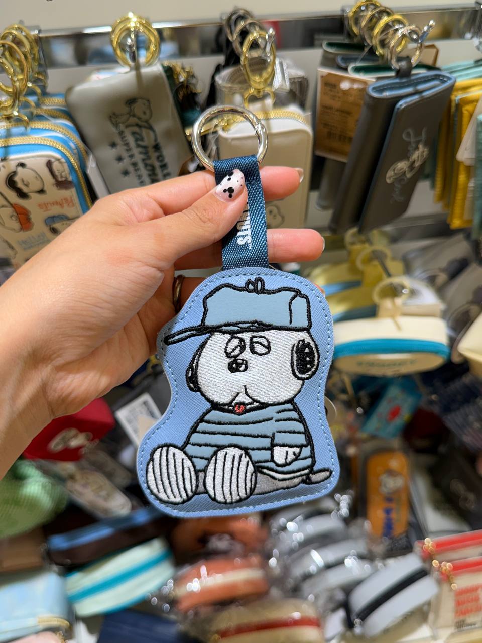 Llavero Snoopy Azul con Gorro