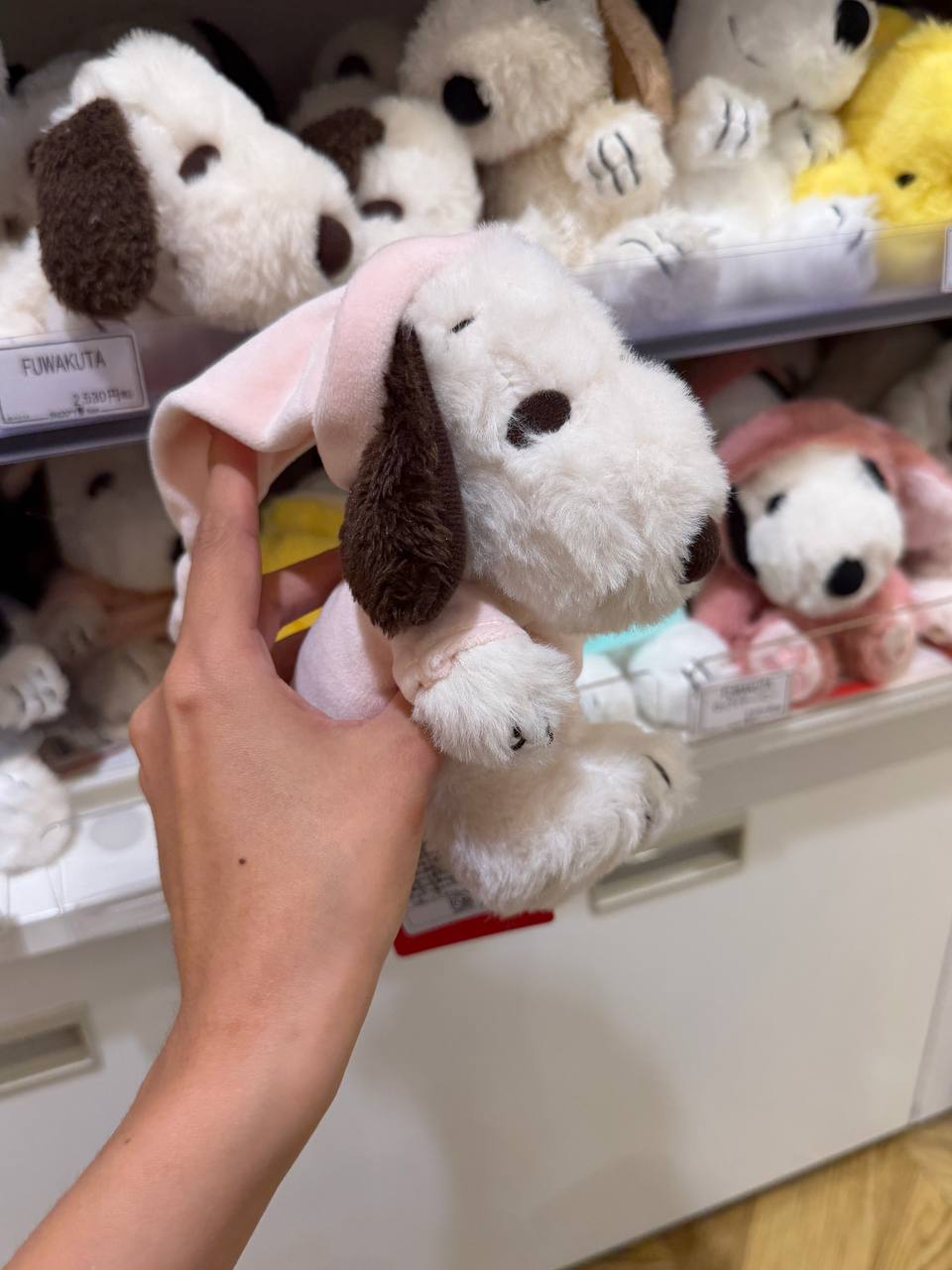 Peluche Snoopy con Capucha Rosada