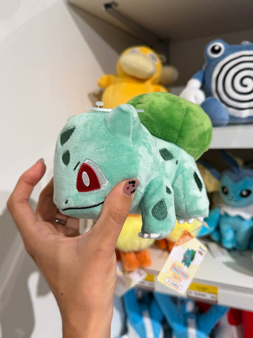 Peluche Bulbasaur Verde con Hoja Grande