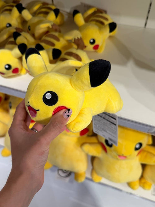 Peluche Pikachu Amarillo Acostado