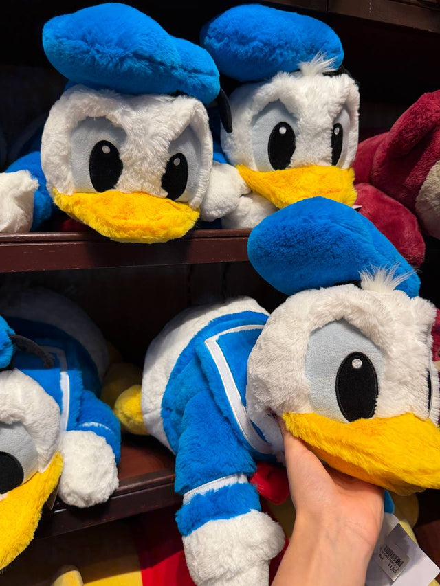 Peluche Donald con Traje Azul