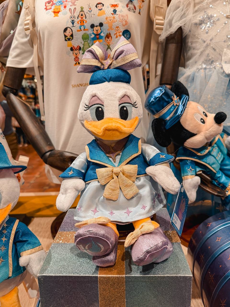 Peluche Daisy Duck 10° Aniversario Disneyland Shanghai