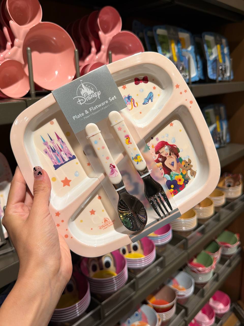Plato Ariel Compartimentado con Cubiertos