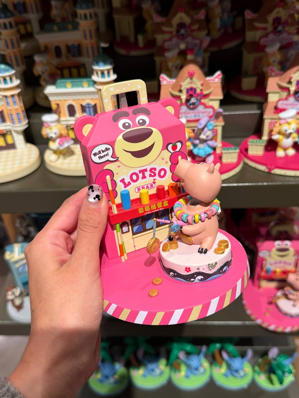 Figura Porta Foto Lotso Puesto de Dulces