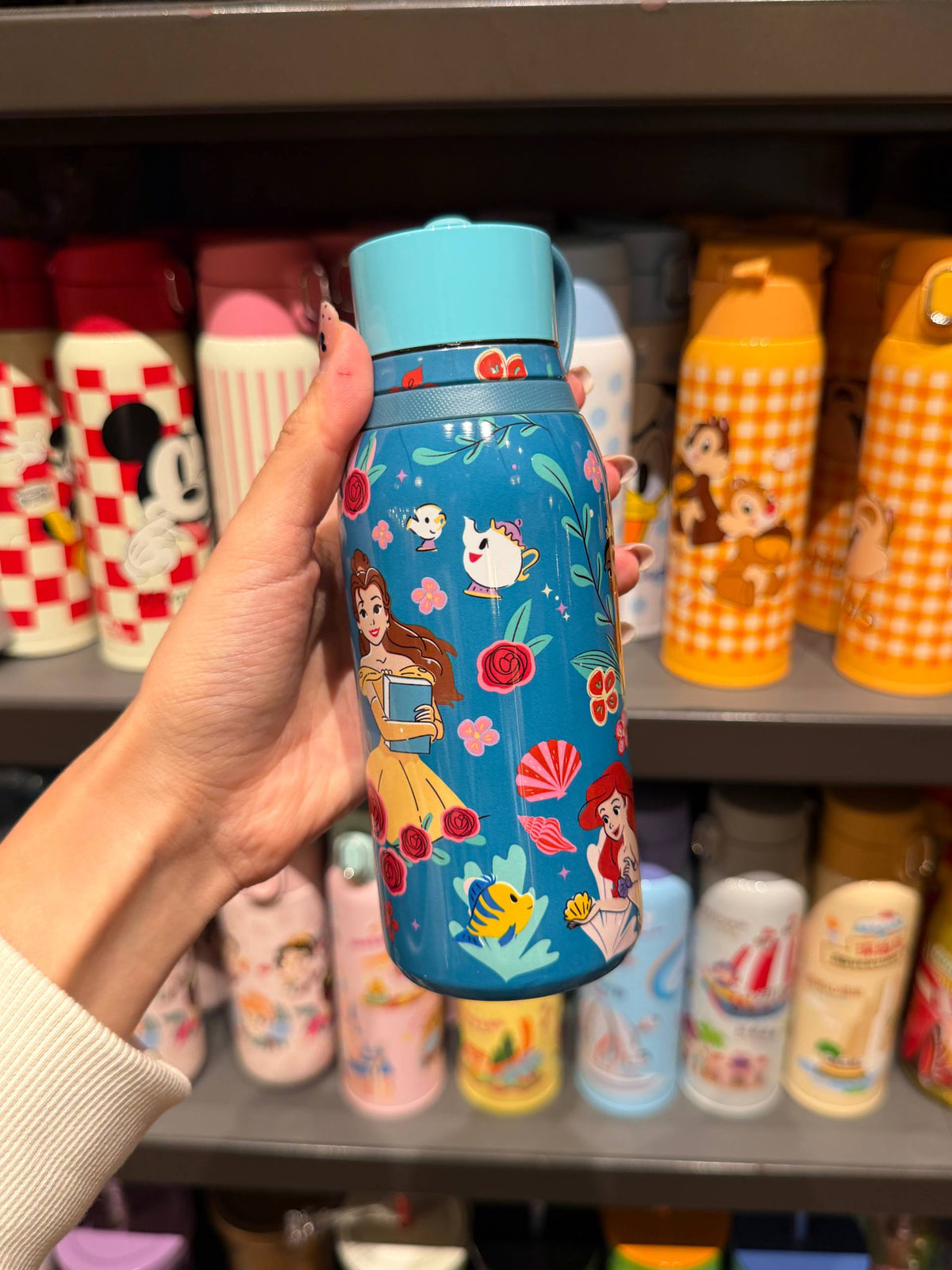 Botella Térmica Princesas Disney con Bella y Ariel