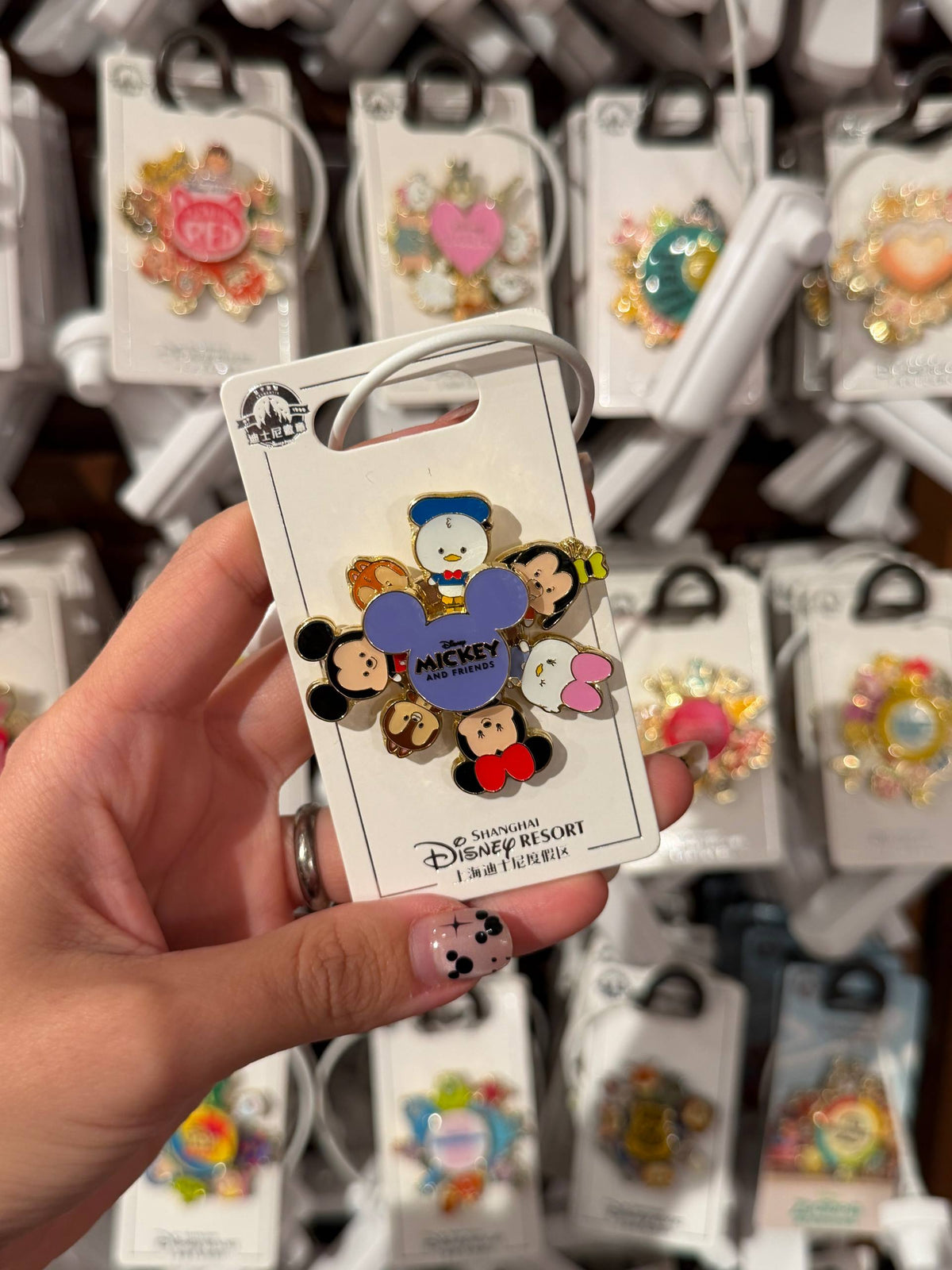 Pin Giratorio Mickey y Amigos Disney