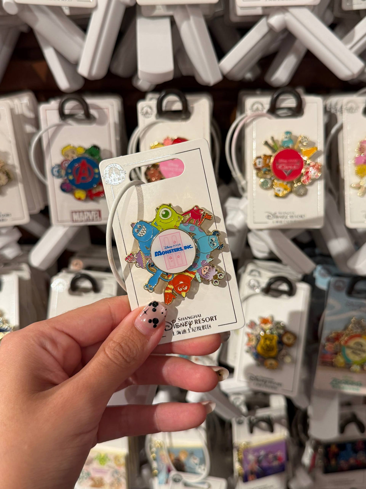 Pin Giratorio Mike, Sulley y Boo Monsters Inc