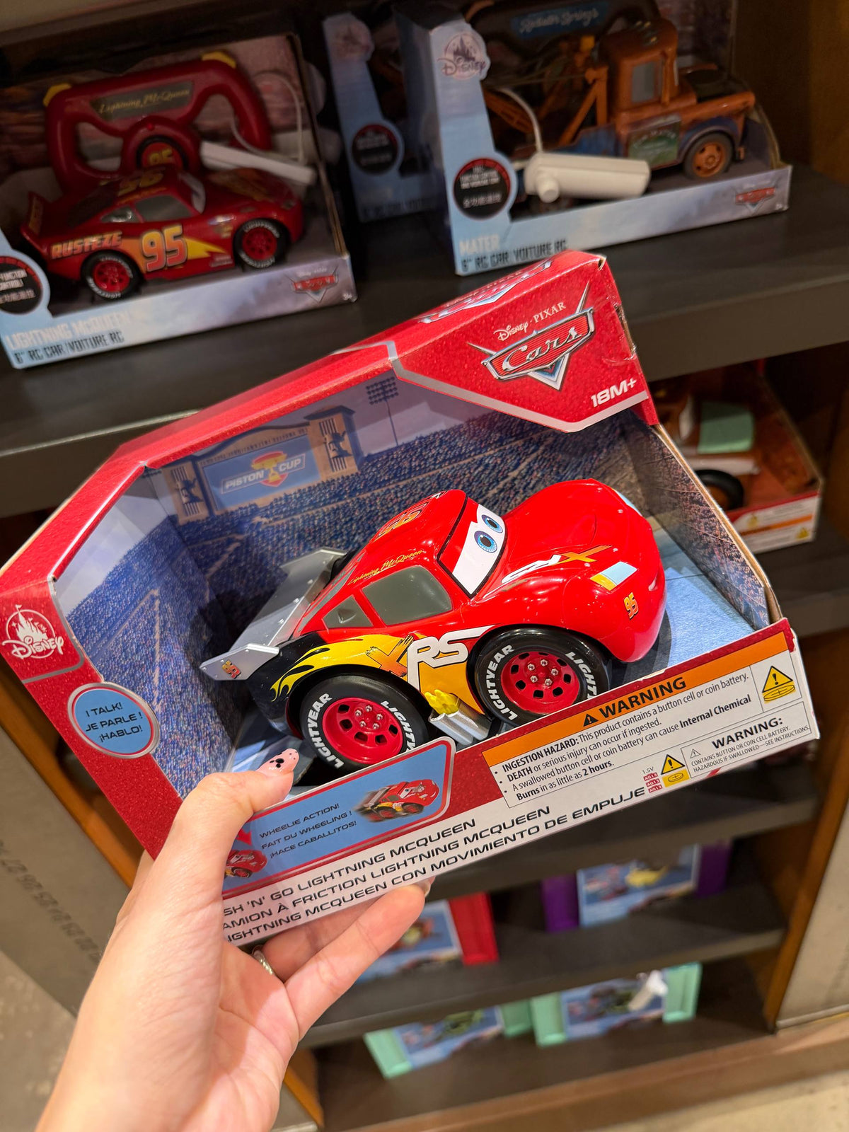 Juguete Rayo McQueen Cars con Acción de Fricción