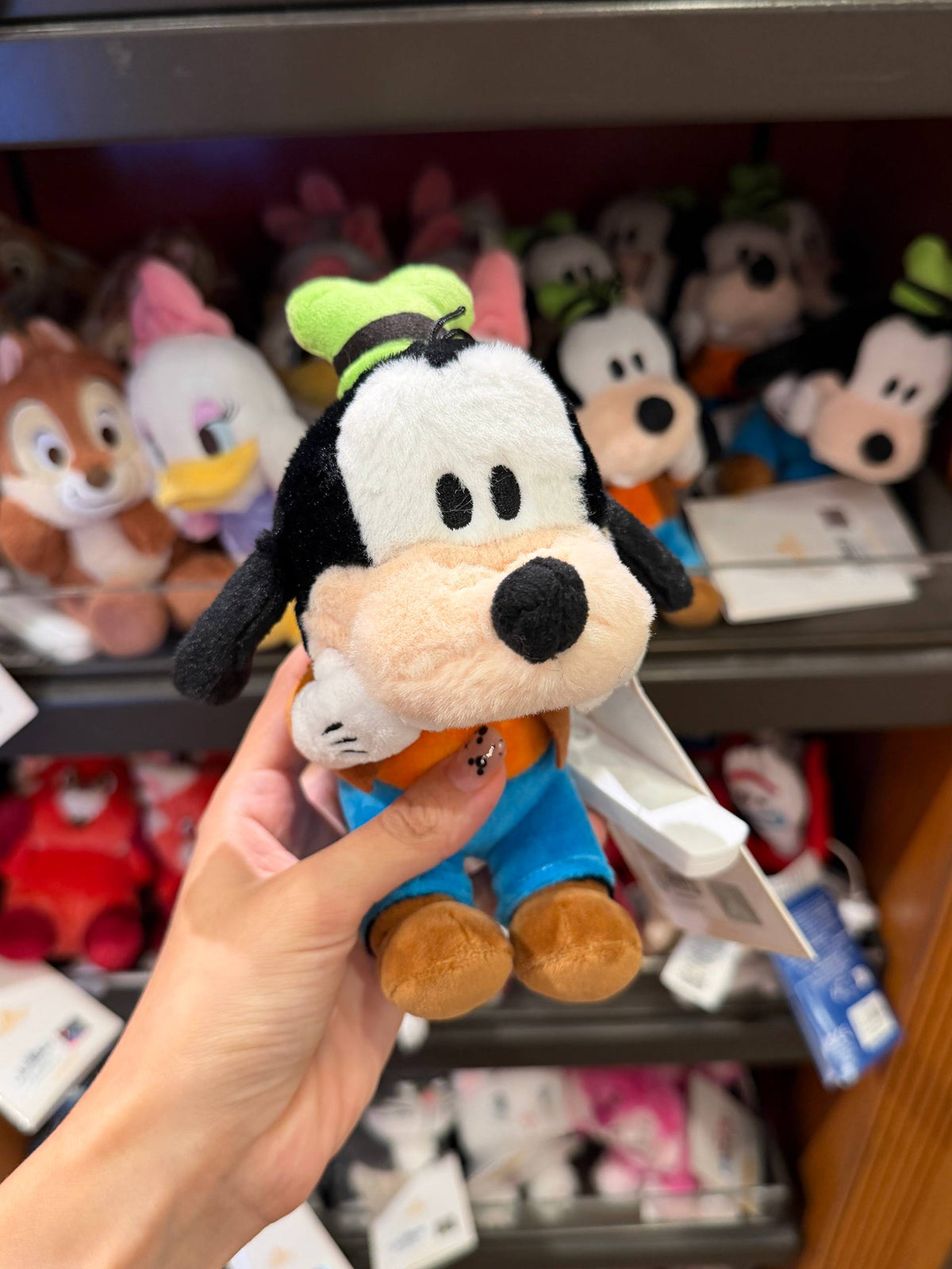 Peluche Goofy de Hombro con Gorro Verde