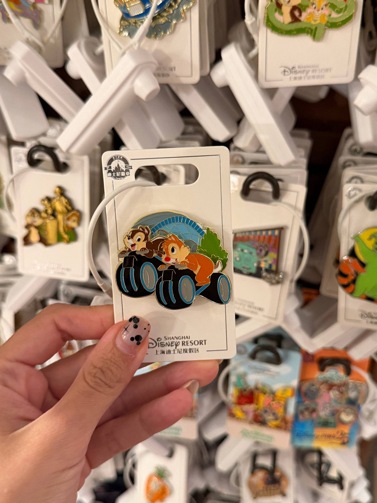 Pin Chip y Dale Diseño Azul