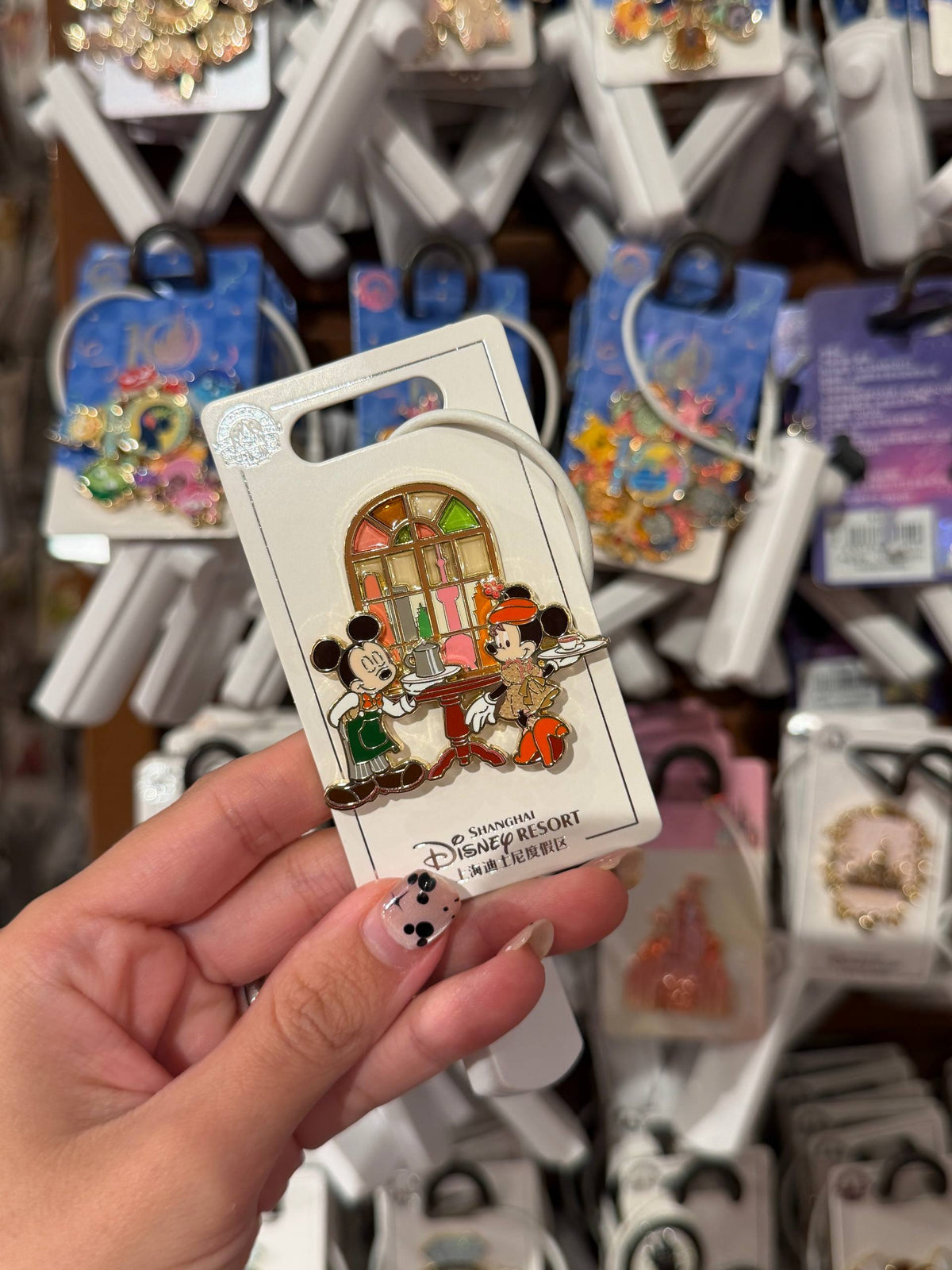 Pin Mickey y Minnie Ventana Disney
