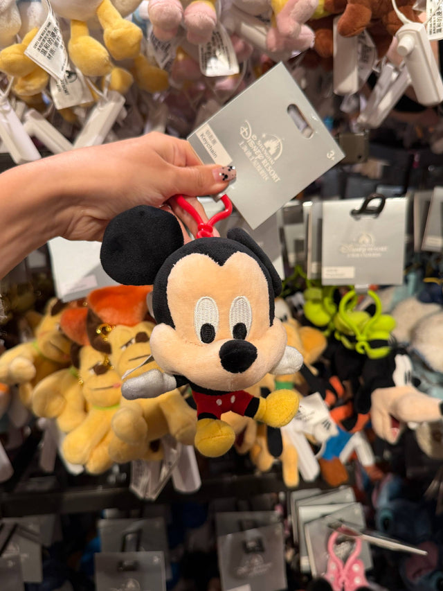 Llavero Mickey Mouse con Shorts Rojos